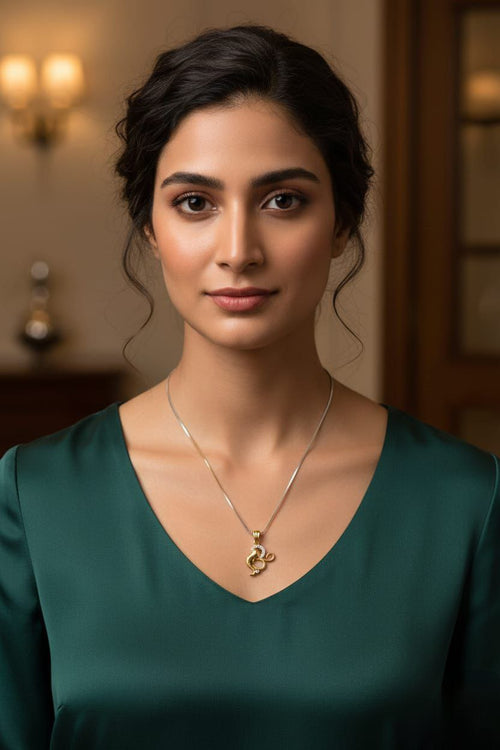 Elegant Gold Pendant Necklace