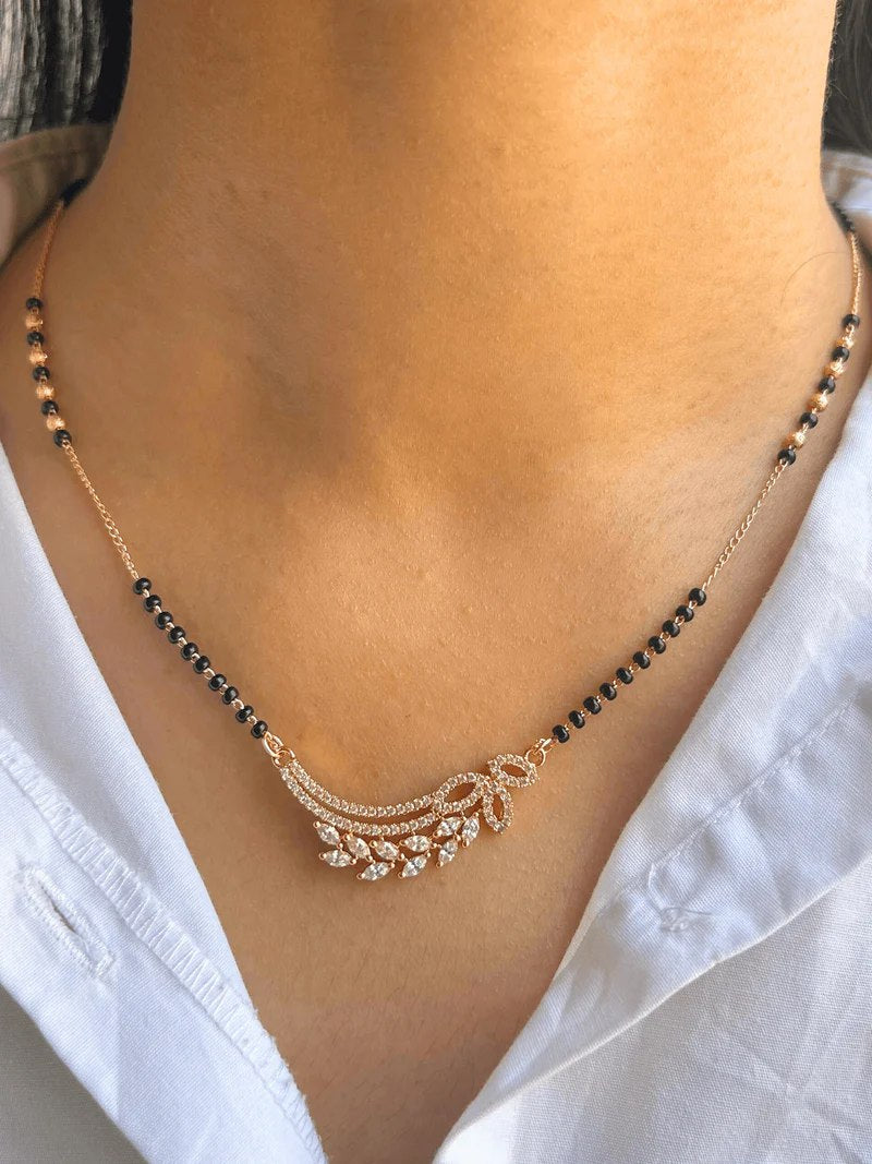 Leaf Curve Mangalsutra – Rose Gold
